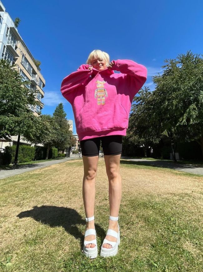 flamant rose Pangaia vêtements femmes DH84F072 x haroshi be@rbrick sweat à capuche en coton recyclé